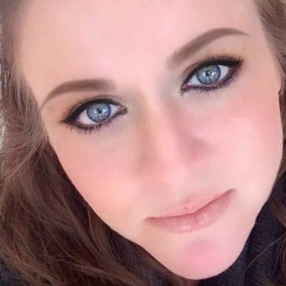 Meet your Posher, Diana - Picture 1 of 8